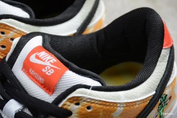 White Raygun SB Low BQ6832-101 Dunk Nike Tie-Dye 1105